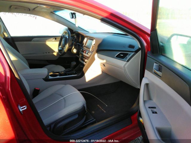 Photo 4 VIN: 5NPE24AF8KH781205 - HYUNDAI SONATA 