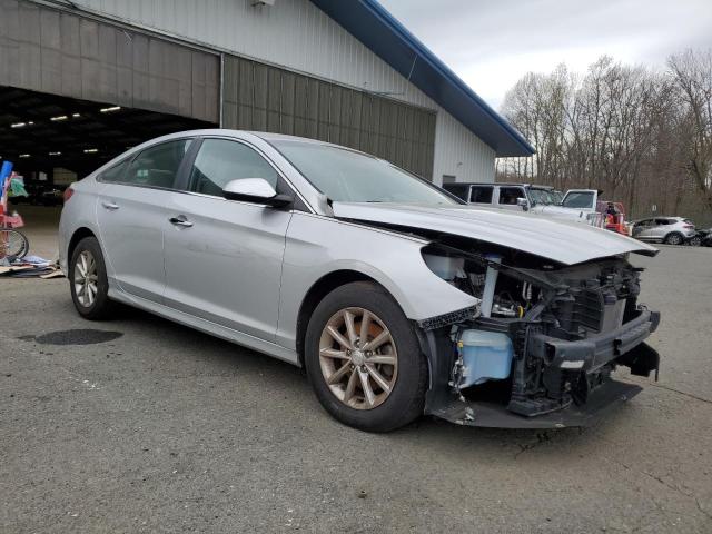 Photo 3 VIN: 5NPE24AF8KH798747 - HYUNDAI SONATA 