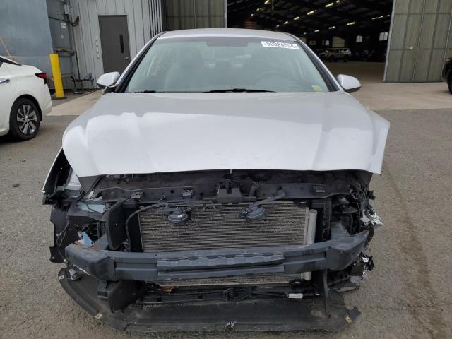 Photo 4 VIN: 5NPE24AF8KH798747 - HYUNDAI SONATA 