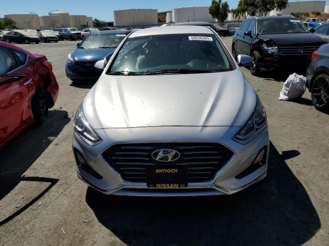 Photo 4 VIN: 5NPE24AF8KH799381 - HYUNDAI SONATA SE 