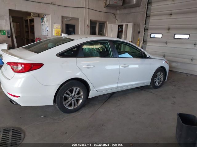 Photo 3 VIN: 5NPE24AF9FH000889 - HYUNDAI SONATA 