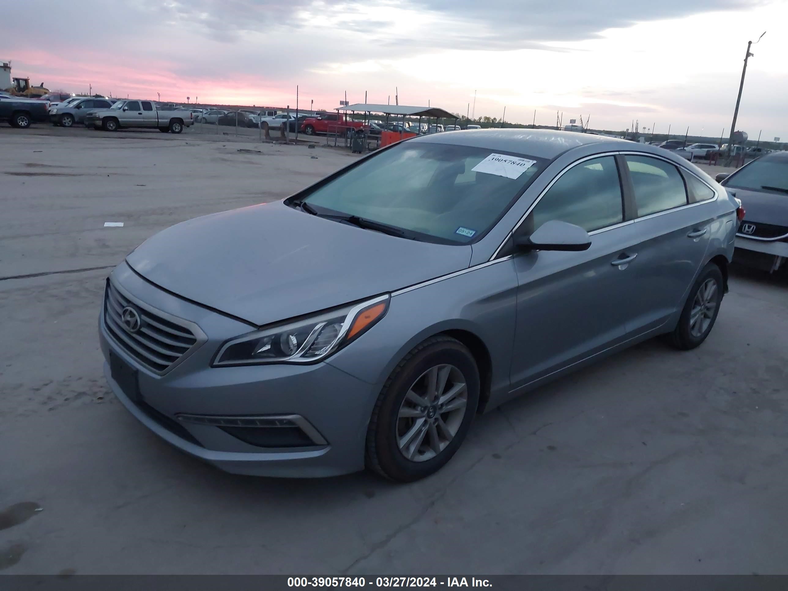 Photo 1 VIN: 5NPE24AF9FH002030 - HYUNDAI SONATA 