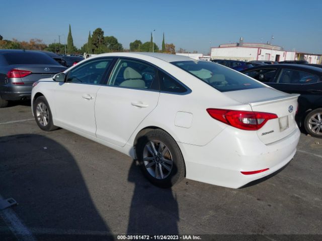 Photo 2 VIN: 5NPE24AF9FH015540 - HYUNDAI SONATA 