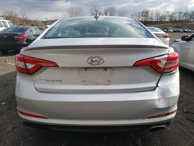 Photo 5 VIN: 5NPE24AF9FH033228 - HYUNDAI SONATA SE 