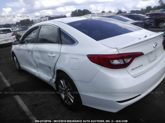 Photo 2 VIN: 5NPE24AF9FH039885 - HYUNDAI SONATA 