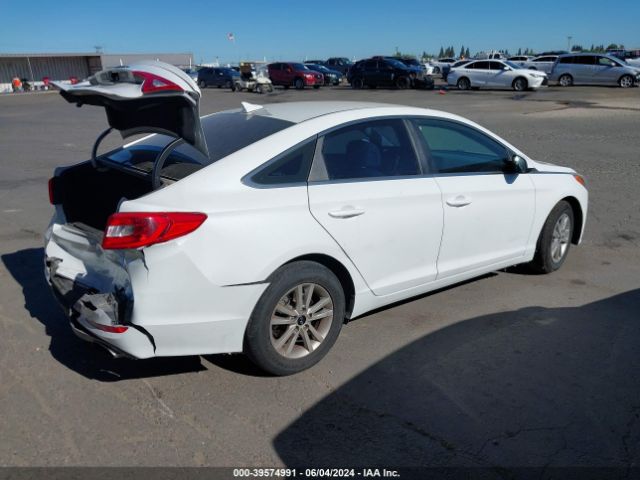 Photo 3 VIN: 5NPE24AF9FH049946 - HYUNDAI SONATA 