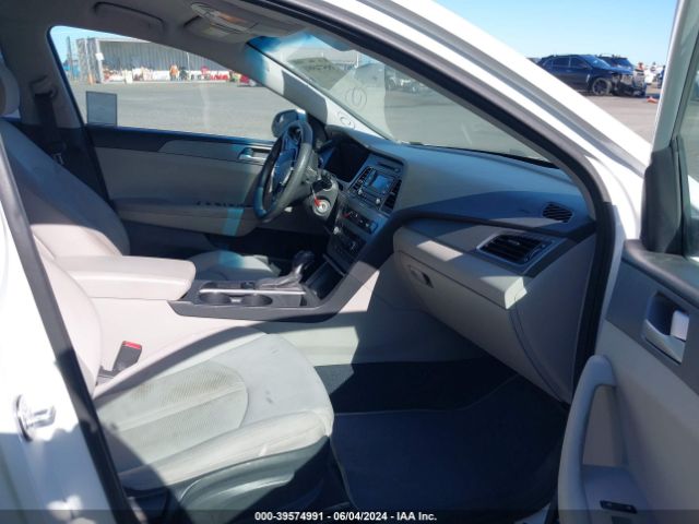 Photo 4 VIN: 5NPE24AF9FH049946 - HYUNDAI SONATA 