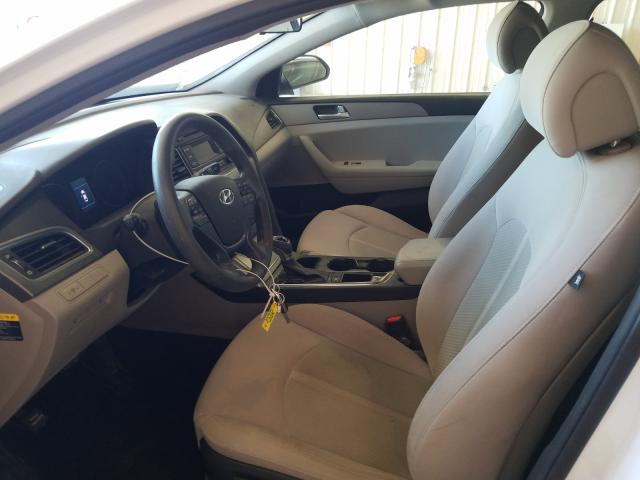 Photo 4 VIN: 5NPE24AF9FH057917 - HYUNDAI SONATA SE 