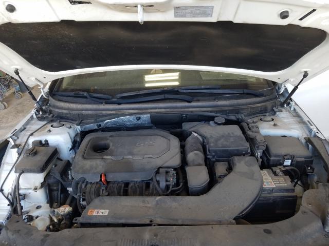 Photo 6 VIN: 5NPE24AF9FH057917 - HYUNDAI SONATA SE 