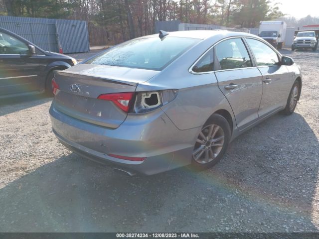 Photo 3 VIN: 5NPE24AF9FH062986 - HYUNDAI SONATA 