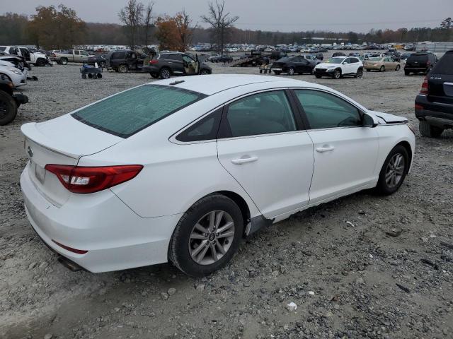 Photo 2 VIN: 5NPE24AF9FH067539 - HYUNDAI SONATA SE 