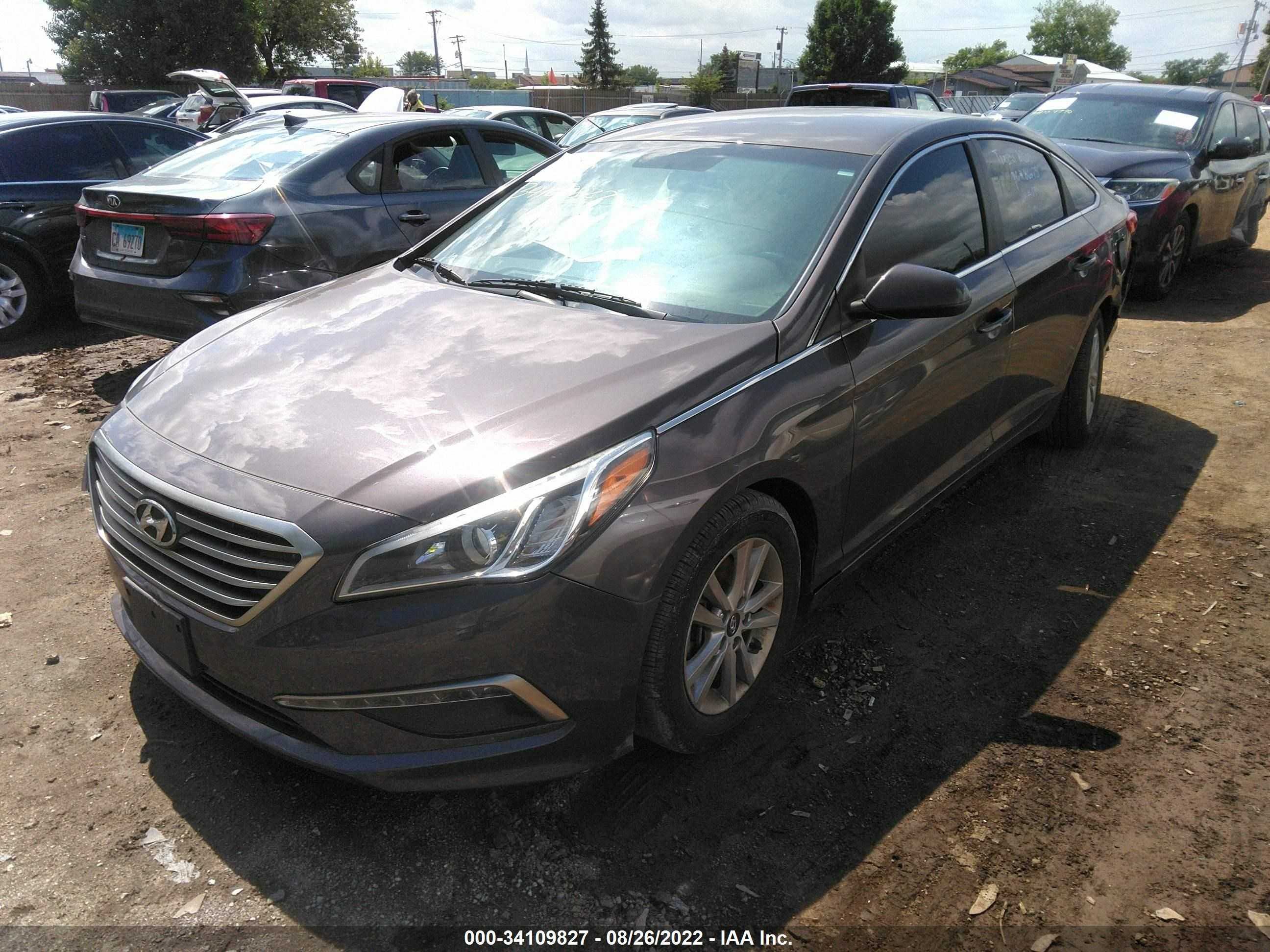 Photo 2 VIN: 5NPE24AF9FH131742 - HYUNDAI SONATA 