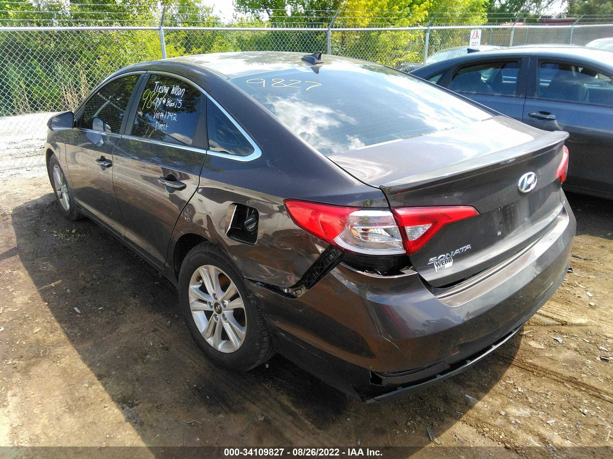 Photo 3 VIN: 5NPE24AF9FH131742 - HYUNDAI SONATA 