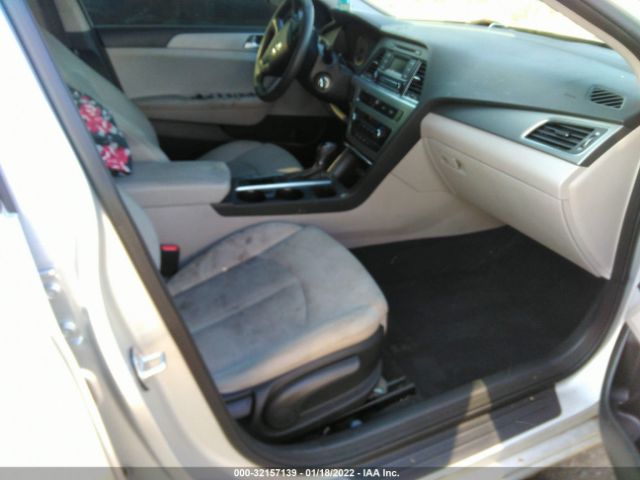 Photo 4 VIN: 5NPE24AF9FH141610 - HYUNDAI SONATA 