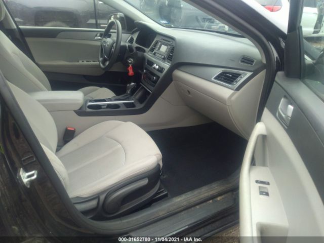 Photo 4 VIN: 5NPE24AF9FH149979 - HYUNDAI SONATA 