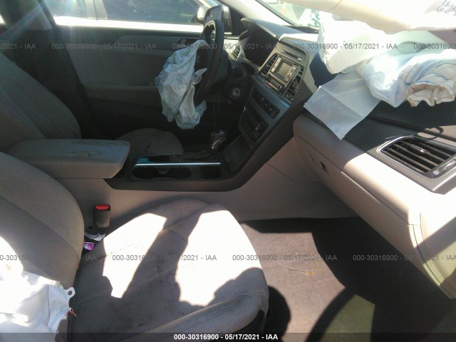 Photo 4 VIN: 5NPE24AF9FH153921 - HYUNDAI SONATA 