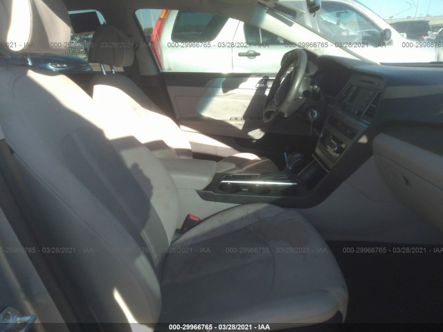 Photo 4 VIN: 5NPE24AF9FH183484 - HYUNDAI SONATA 