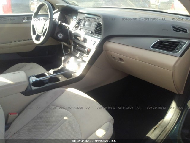 Photo 4 VIN: 5NPE24AF9FH186269 - HYUNDAI SONATA 