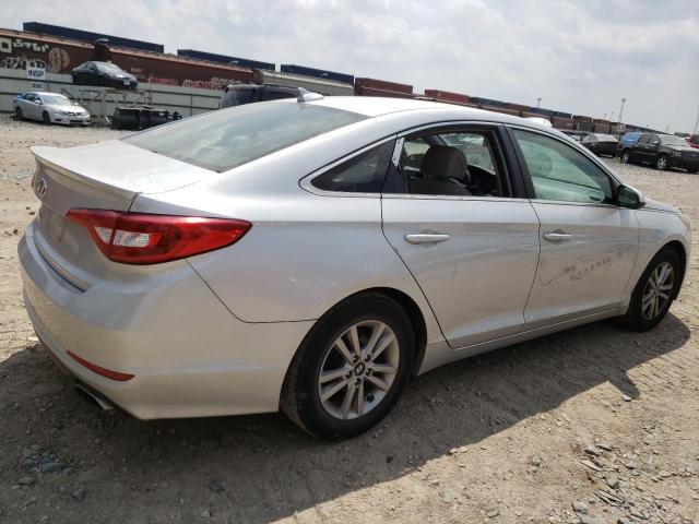 Photo 2 VIN: 5NPE24AF9FH200817 - HYUNDAI SONATA SE 