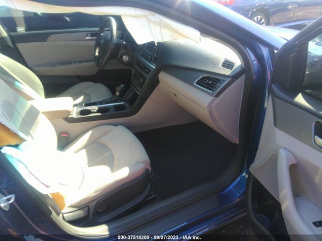 Photo 4 VIN: 5NPE24AF9FH200977 - HYUNDAI SONATA 