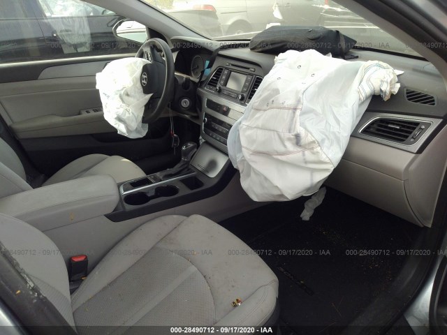 Photo 4 VIN: 5NPE24AF9FH209193 - HYUNDAI SONATA 