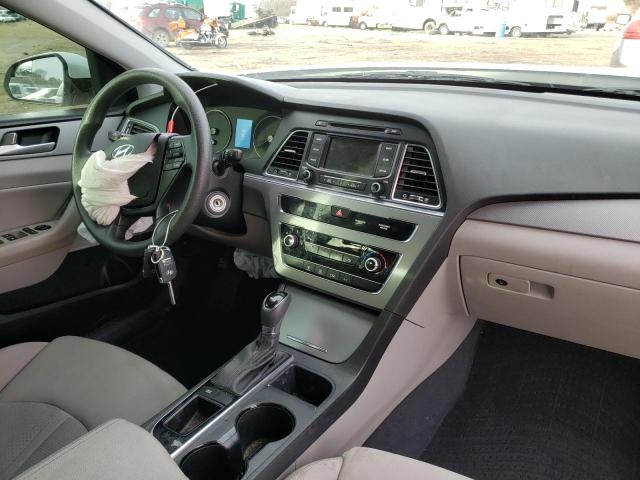 Photo 8 VIN: 5NPE24AF9FH219660 - HYUNDAI SONATA SE 