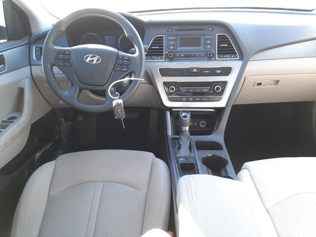 Photo 8 VIN: 5NPE24AF9FH222820 - HYUNDAI SONATA SE 