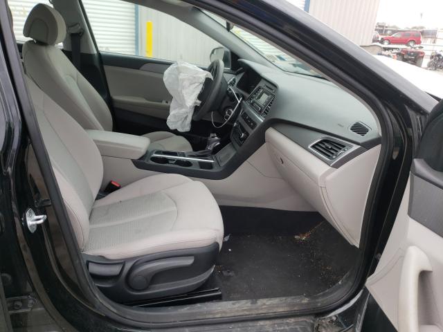 Photo 4 VIN: 5NPE24AF9FH225815 - HYUNDAI SONATA SE 