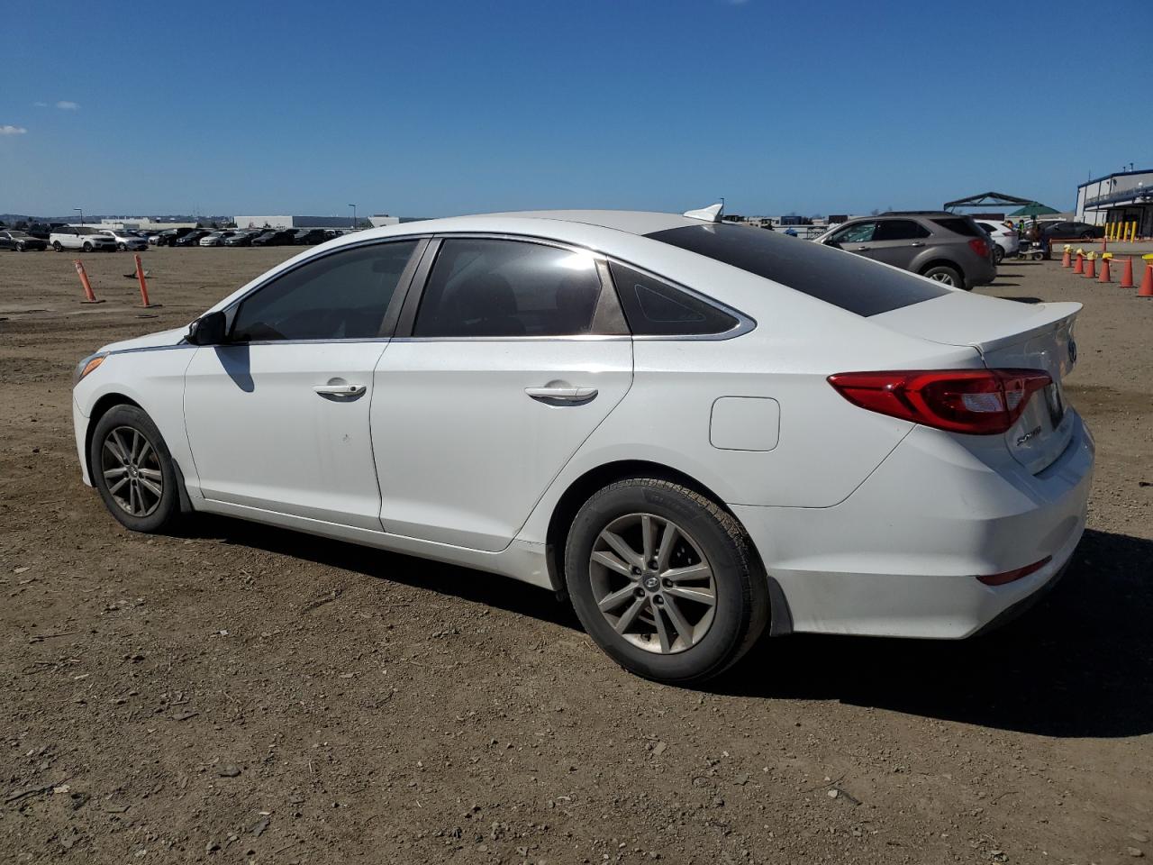 Photo 1 VIN: 5NPE24AF9FH256255 - HYUNDAI SONATA 