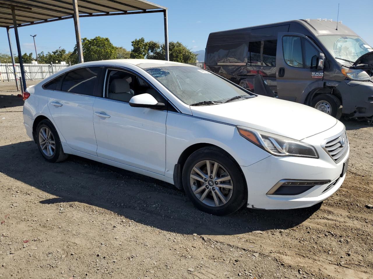 Photo 3 VIN: 5NPE24AF9FH256255 - HYUNDAI SONATA 