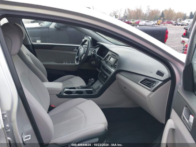 Photo 4 VIN: 5NPE24AF9FH256692 - HYUNDAI SONATA 