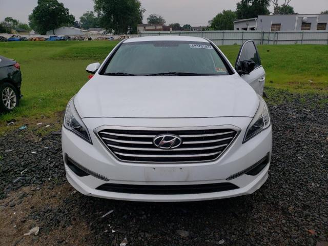 Photo 4 VIN: 5NPE24AF9FH257650 - HYUNDAI SONATA SE 