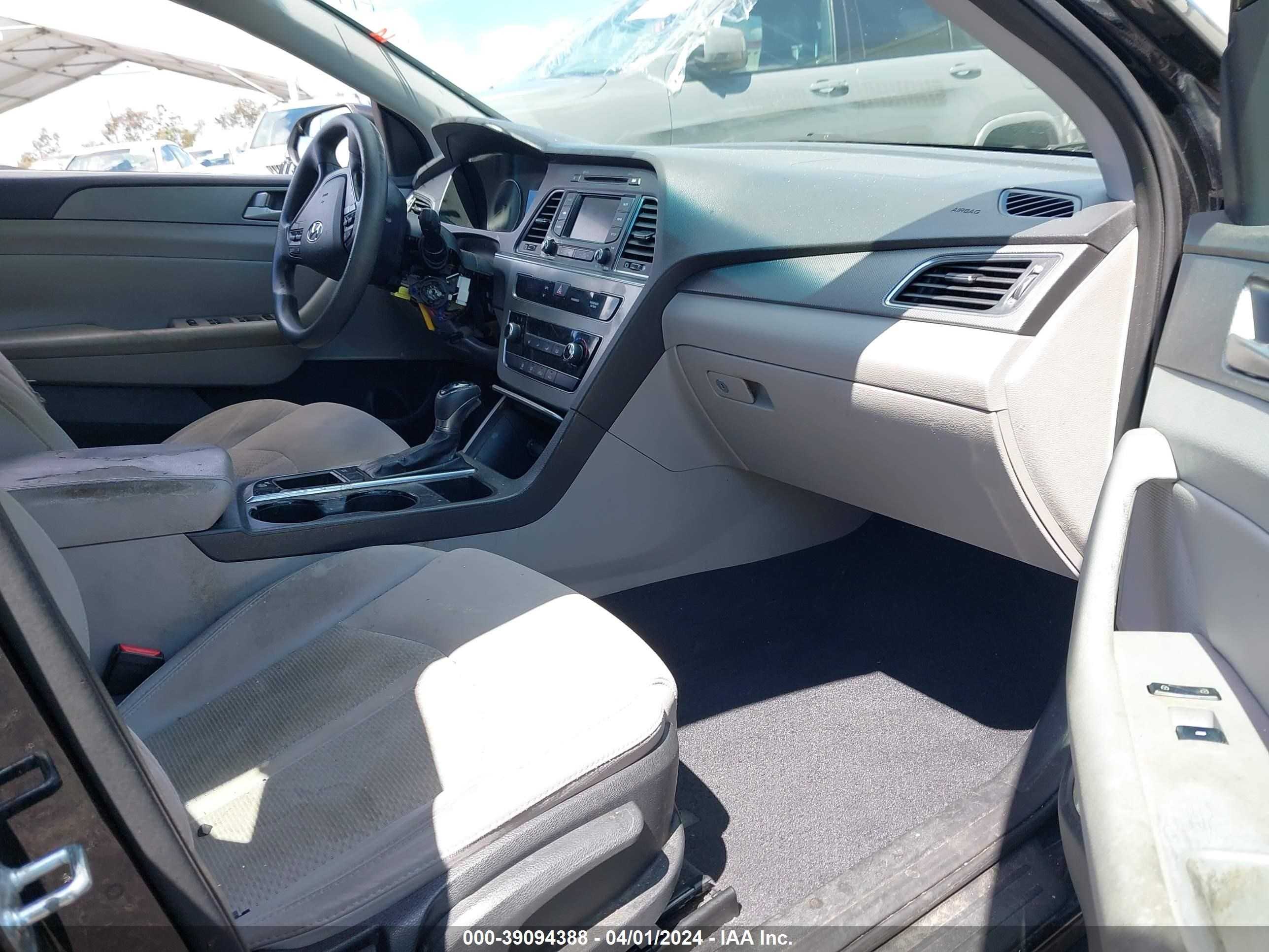 Photo 4 VIN: 5NPE24AF9FH259592 - HYUNDAI SONATA 