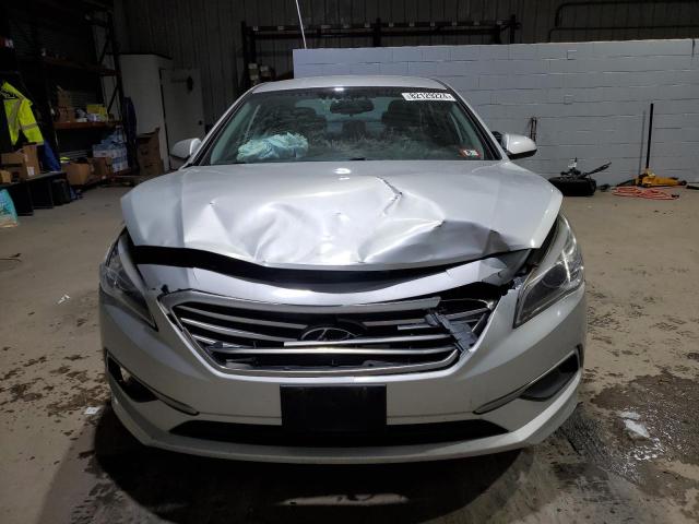 Photo 4 VIN: 5NPE24AF9GH257407 - HYUNDAI SONATA SE 