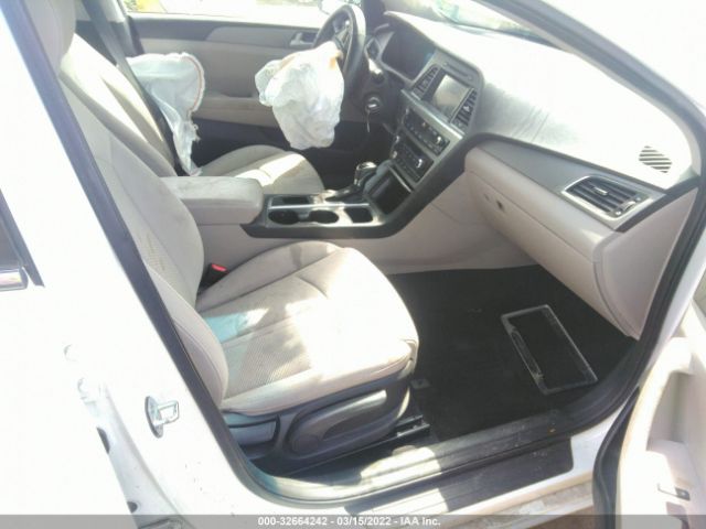 Photo 4 VIN: 5NPE24AF9GH262851 - HYUNDAI SONATA 