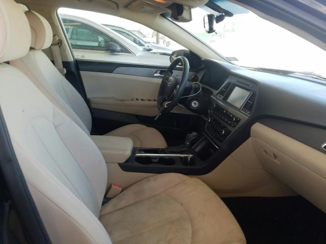 Photo 4 VIN: 5NPE24AF9GH276250 - HYUNDAI SONATA SE 