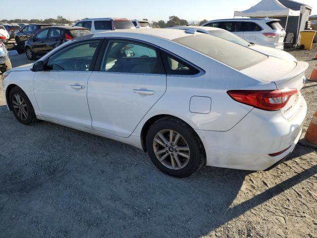 Photo 1 VIN: 5NPE24AF9GH280301 - HYUNDAI SONATA SE 