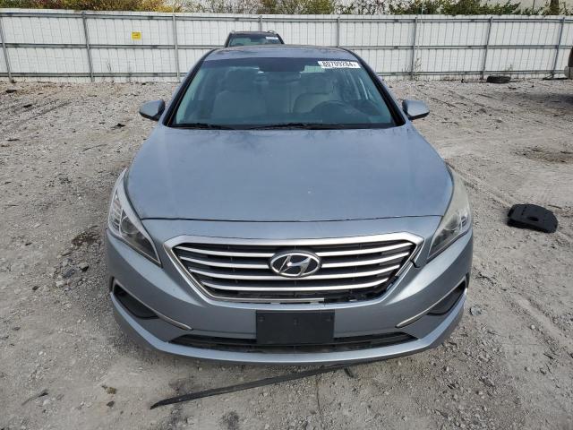 Photo 4 VIN: 5NPE24AF9GH281948 - HYUNDAI SONATA SE 