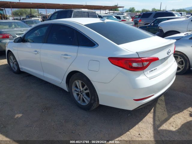 Photo 2 VIN: 5NPE24AF9GH295056 - HYUNDAI SONATA 