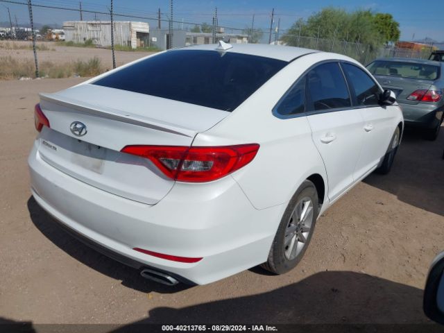 Photo 3 VIN: 5NPE24AF9GH295056 - HYUNDAI SONATA 