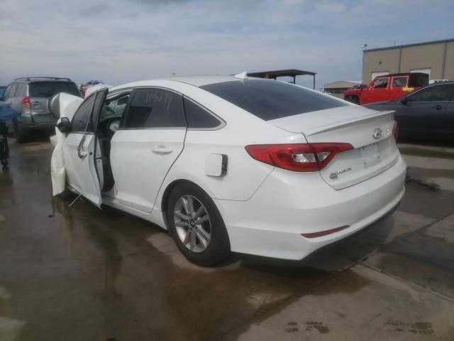 Photo 2 VIN: 5NPE24AF9GH295915 - HYUNDAI SONATA SE 