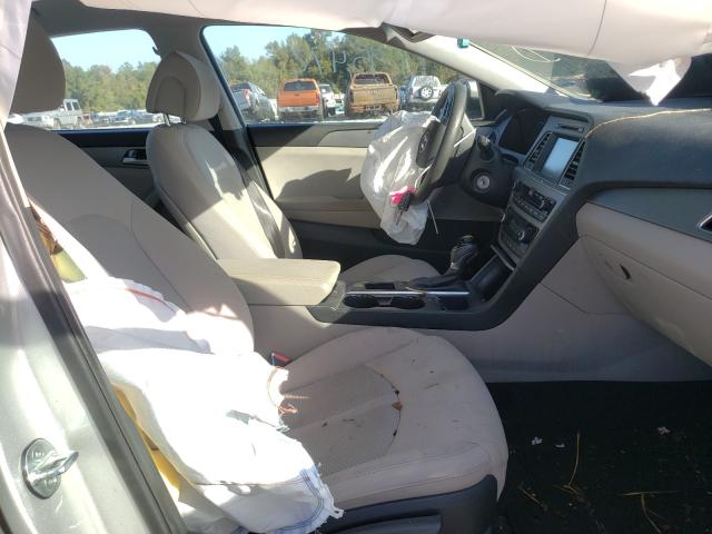 Photo 4 VIN: 5NPE24AF9GH297034 - HYUNDAI SONATA SE 