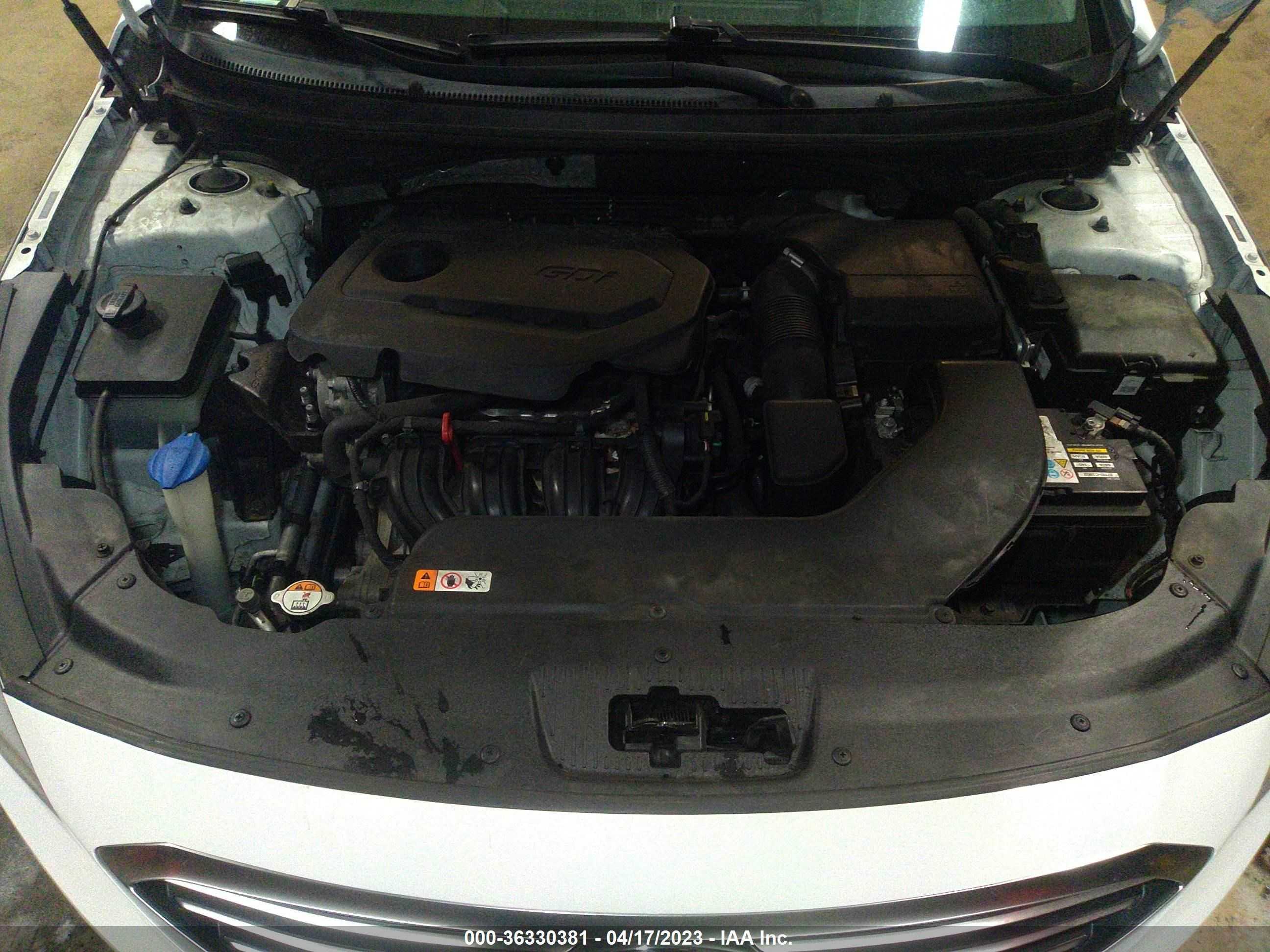 Photo 9 VIN: 5NPE24AF9GH300823 - HYUNDAI SONATA 