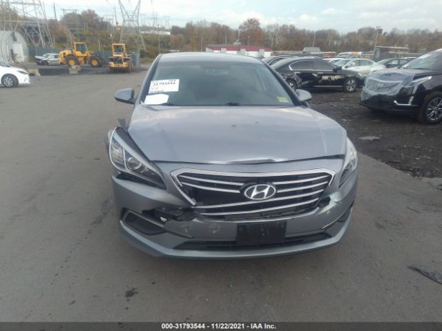 Photo 5 VIN: 5NPE24AF9GH303155 - HYUNDAI SONATA 