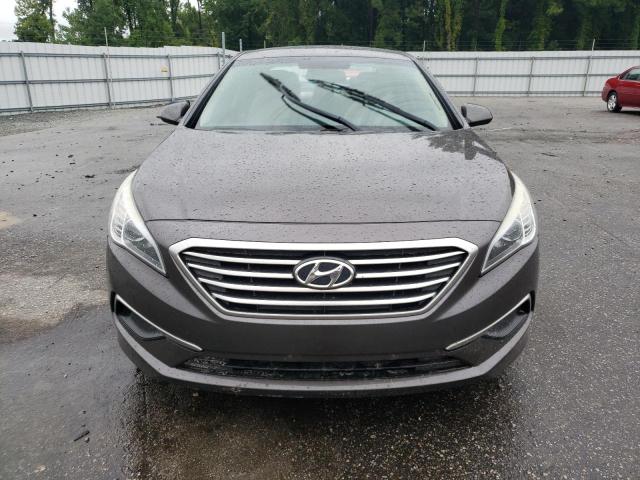 Photo 4 VIN: 5NPE24AF9GH303303 - HYUNDAI SONATA SE 