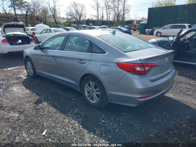 Photo 2 VIN: 5NPE24AF9GH303690 - HYUNDAI SONATA 