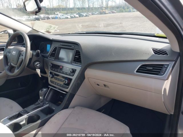 Photo 4 VIN: 5NPE24AF9GH303690 - HYUNDAI SONATA 