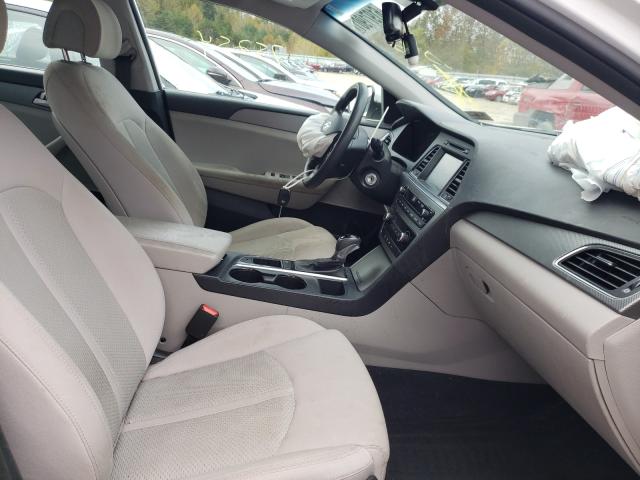 Photo 4 VIN: 5NPE24AF9GH304788 - HYUNDAI SONATA SE 