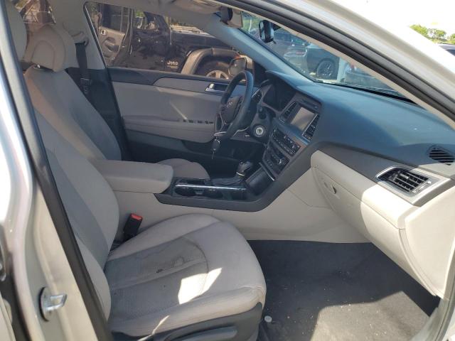 Photo 6 VIN: 5NPE24AF9GH315306 - HYUNDAI SONATA SE 