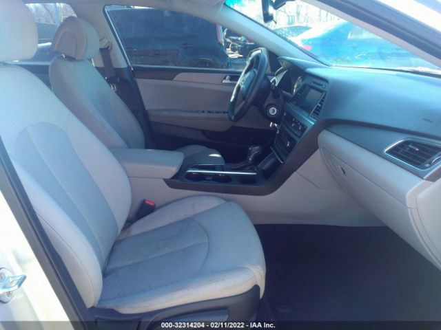 Photo 4 VIN: 5NPE24AF9GH322045 - HYUNDAI SONATA 